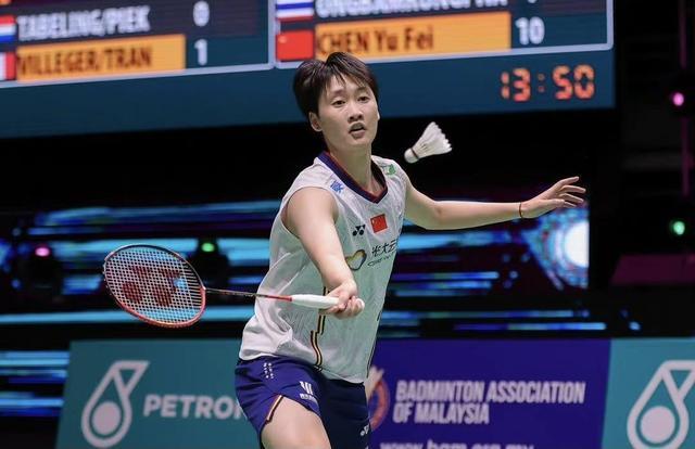 特别是在两 特别是在两